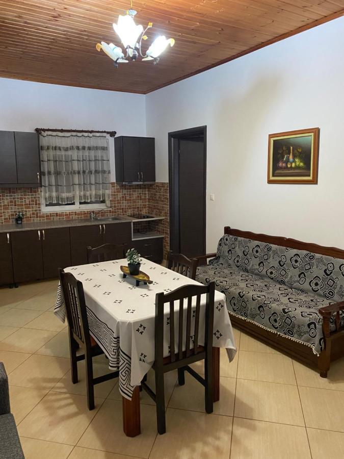 Hotel Moscopole Ksamil Extérieur photo